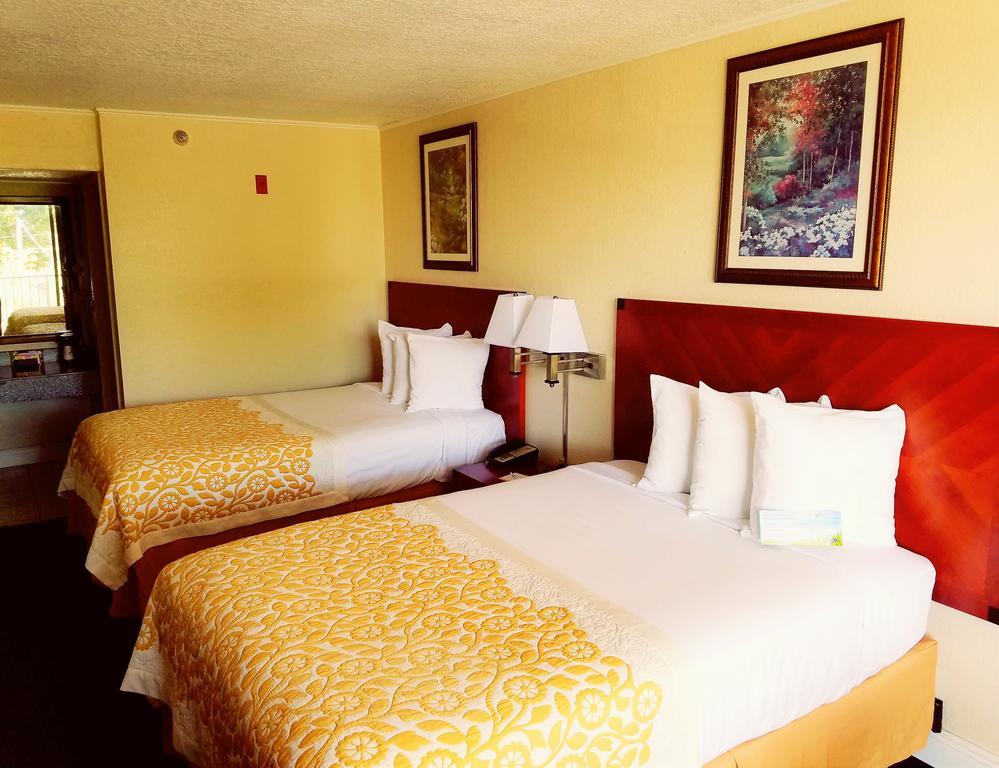 Days Inn & Suites By Wyndham Clermont Buitenkant foto
