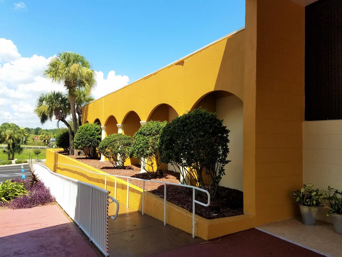 Days Inn & Suites By Wyndham Clermont Buitenkant foto