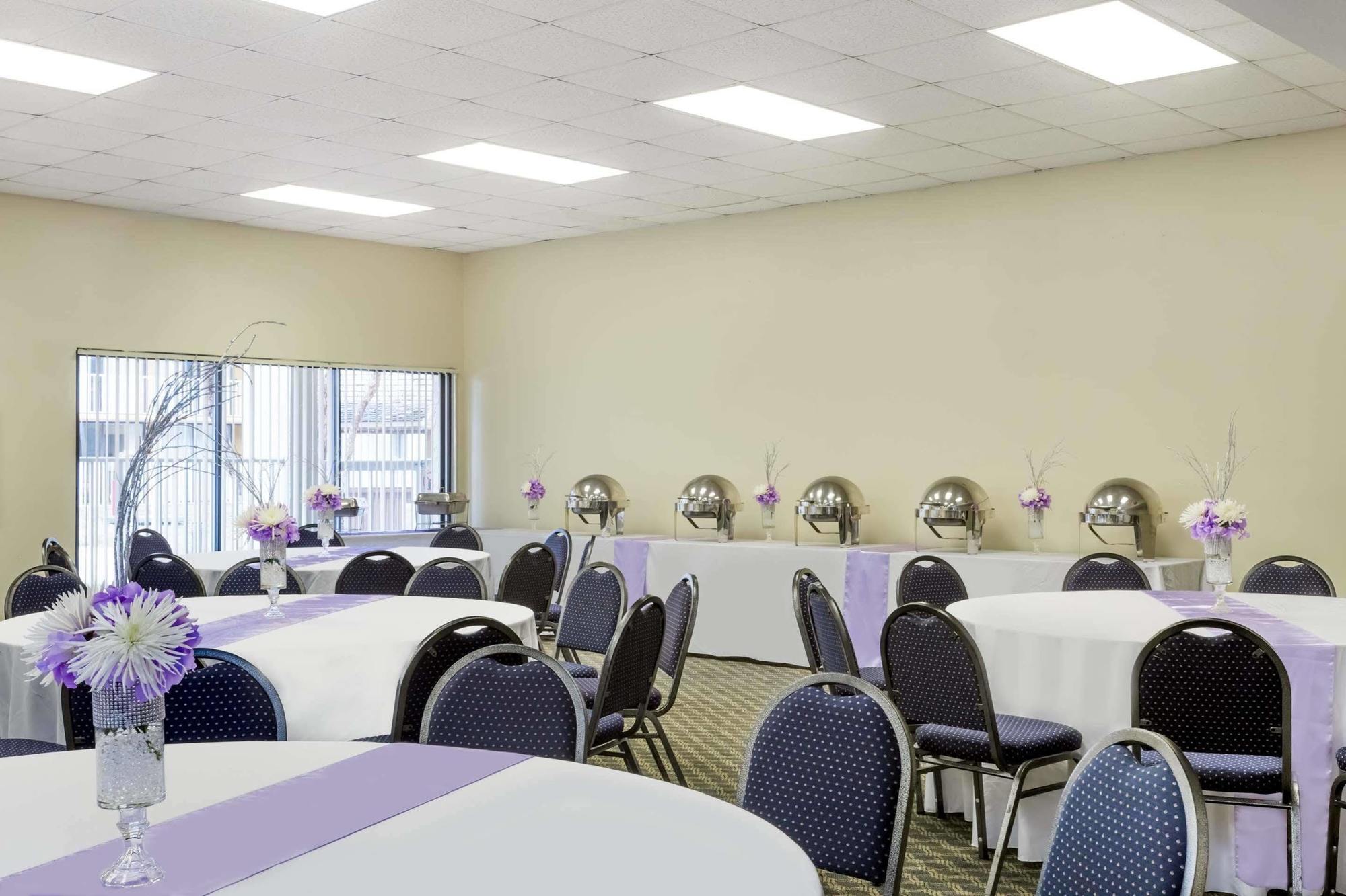 Days Inn & Suites By Wyndham Clermont Buitenkant foto