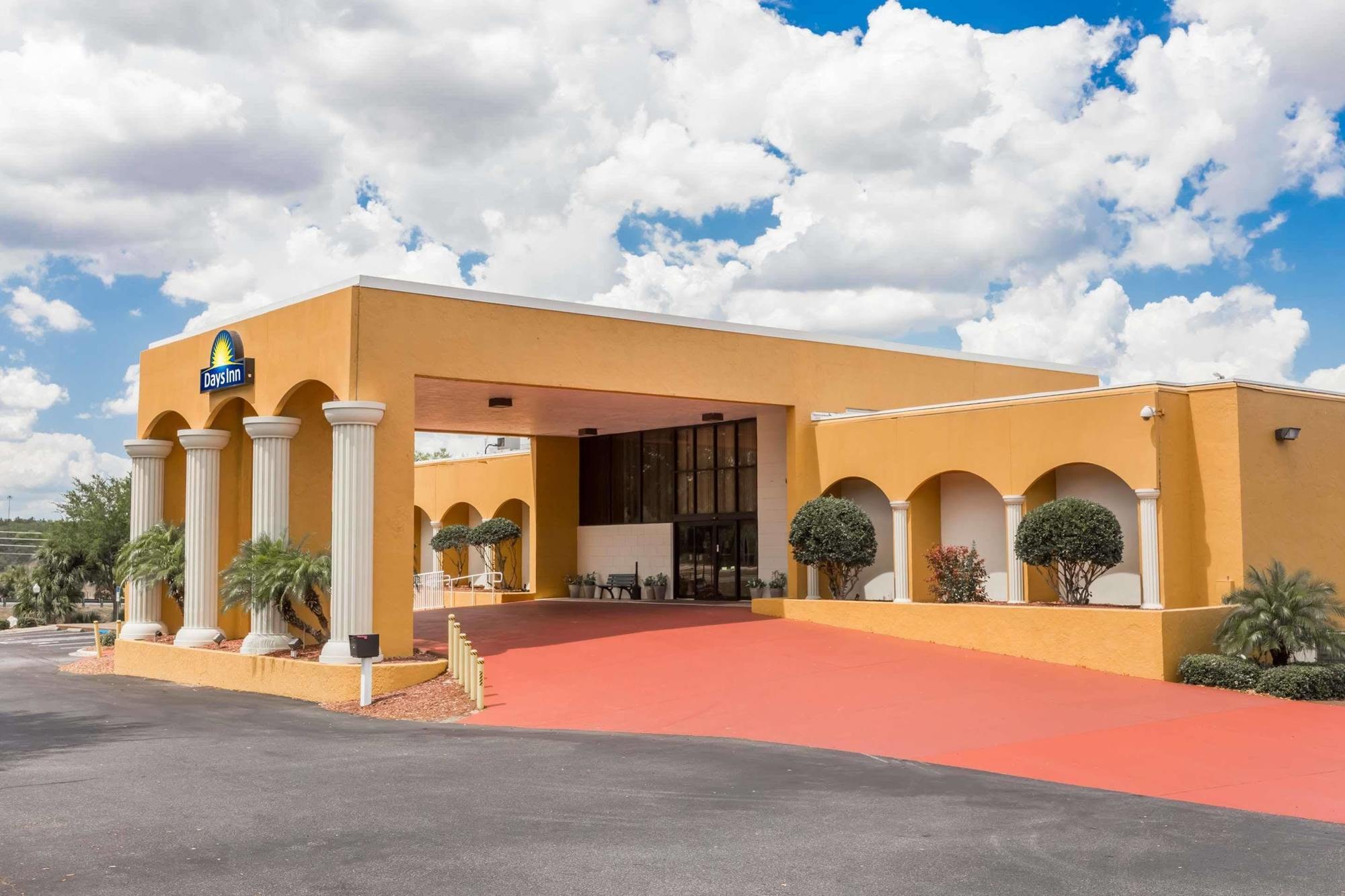Days Inn & Suites By Wyndham Clermont Buitenkant foto